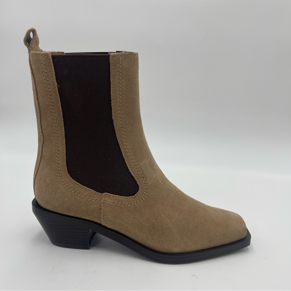 Nordstrom Suede Clemens Chelsea Boots Women's SZ 6M Taupe -MSRP $140
